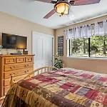 Bigfoot Retreat Home Close To Beach